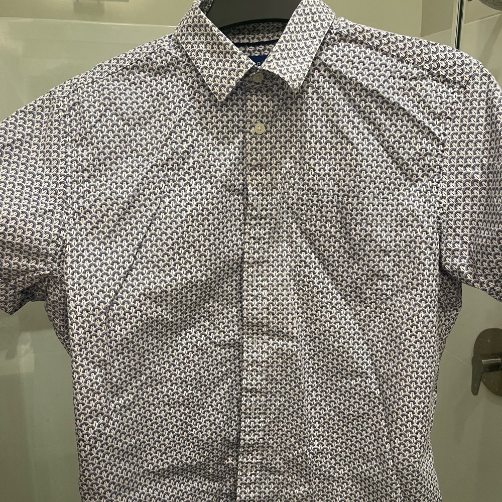 Apt. 9 Blue and White Casual Button Down Shirt Size L